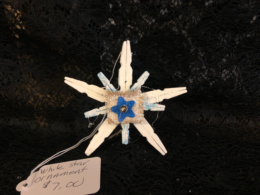 White Star Clothes Pin Ornament with Blue Middle