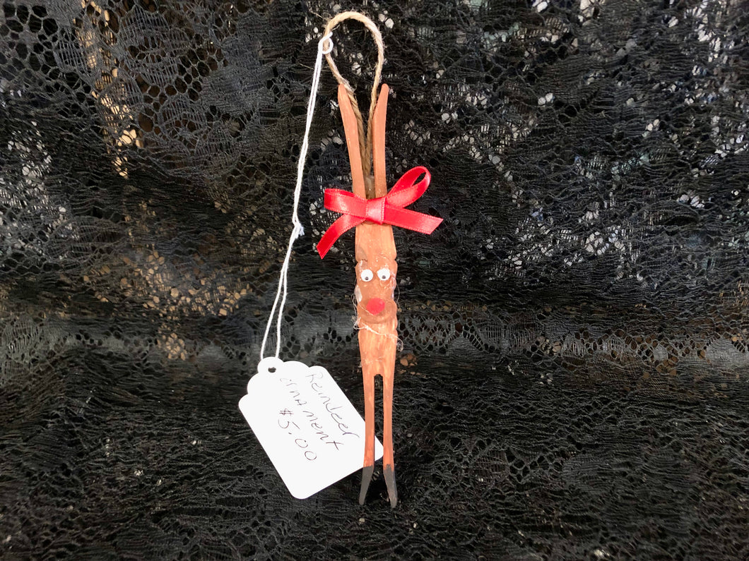 Reindeer Clothes Pin Ornament